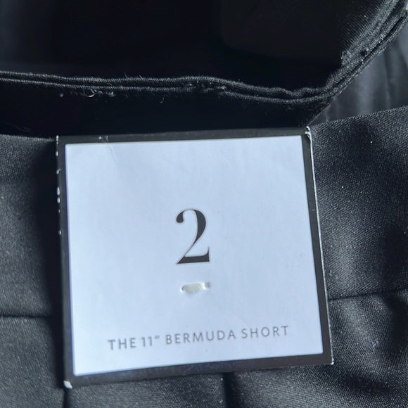 🔥SALE🔥 NWT WHBM 11” Smooth Stretch Bermuda Shorts - Picture 4 of 5